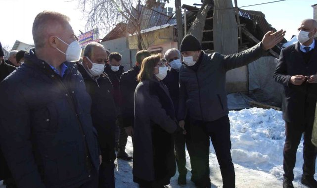 Yoğun kar, Mahrukatçılar Sitesi esnafını vurdu