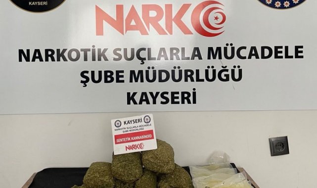 Yolcu otobüsüne uyuşturucu operasyonu