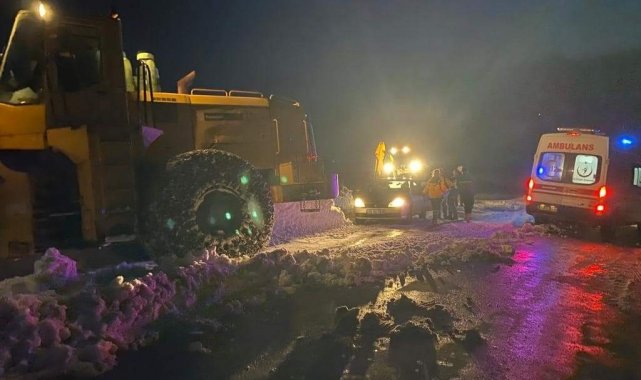 Yollar kapandı, ekipler hasta vatandaşa ulaşmak için seferber oldu