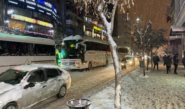 Yollarda mahsur kalan 417 vatandaş yurt ve otellere yerleştirildi