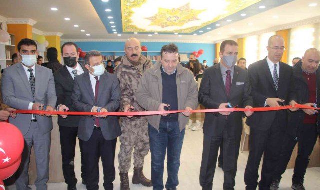 Yüksekova'da 'Hacı Ali Büyüksu Kütüphanesi' açıldı