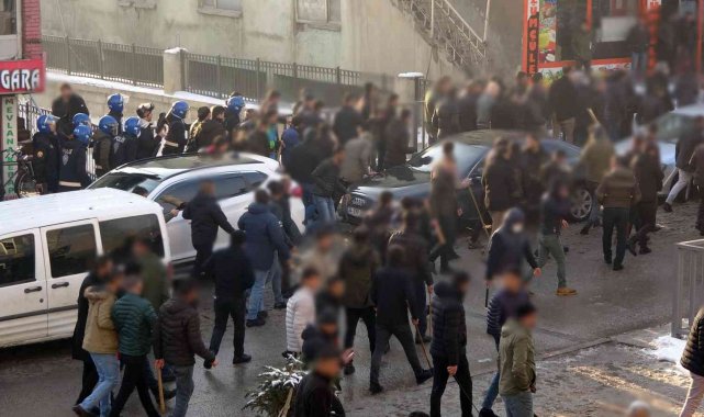 Yüksekova'da iki grup arasında silahlı kavga: 4 yaralı