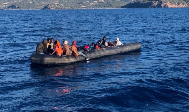 Yunanistan'ın 2021 yılında bin 911 düzensiz göçmeni ölüme terk etti