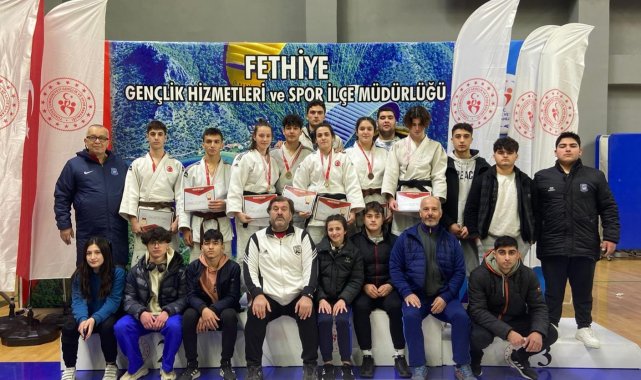 Yunusemreli judocular Fethiye'den madalyalarla döndü