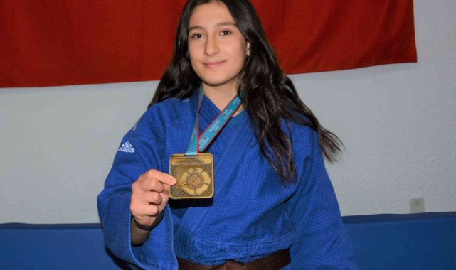 Yunusemreli milli judocu fulya ergen başarısıyla takdir topluyor