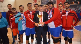 Yurtlar Arası Voleybol İl Birinciliği müsabakaları tamamlandı