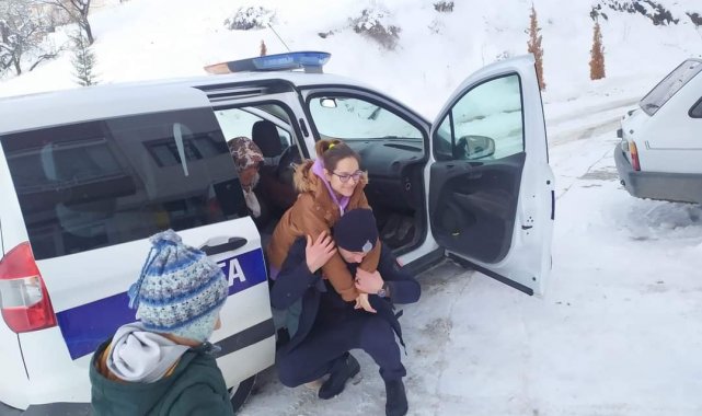 Zabıta ekiplerinden yürekleri ısıtan davranış