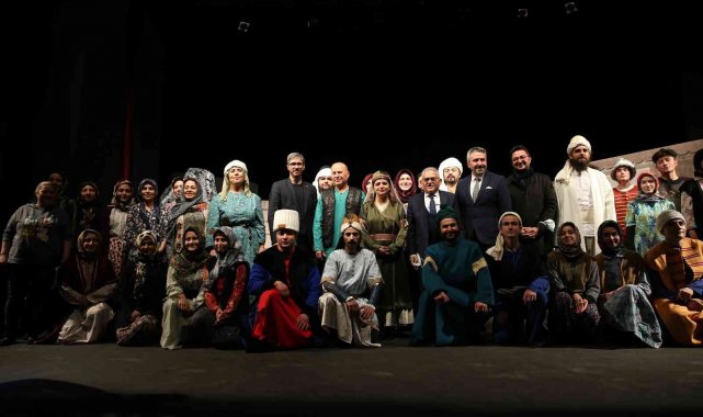 &#039;Ahi Evran&#039; Tiyatro Oyunu sahnelendi