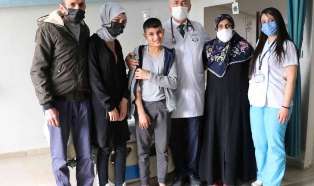 'Masada kalırsın' denilen 12 yaşındaki çocuk Van'da sağlığına kavuştu