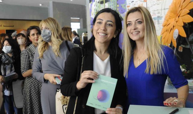 &#039;Sınırları Aşan Kadınlar&#039; kitabı raflarda yerini aldı
