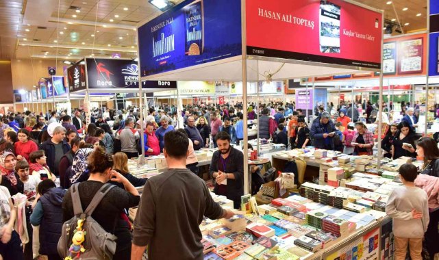 4. Kepez Kitap Fuarı kapılarını aralıyor