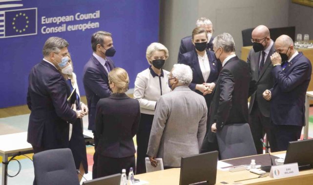 AB Liderleri Rusya'ya ek yaptırımları kabul etti