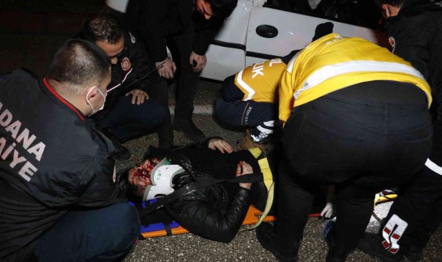 Adana otomobil ve cip çarpıştı: 3 yaralı