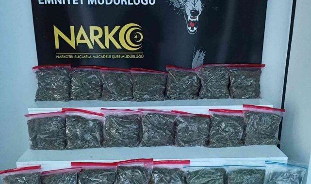 Adana'da 5 kilo 244 gram skunk ele geçirildi