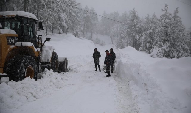 Adana'da karla mücadele seferberliği