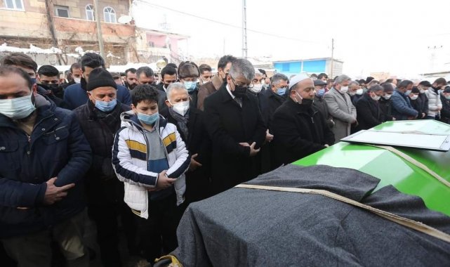 Adem Özbek son yolculuğuna uğurlandı