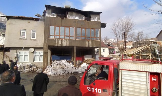 Adıyaman'da çatı yangını korkuttu