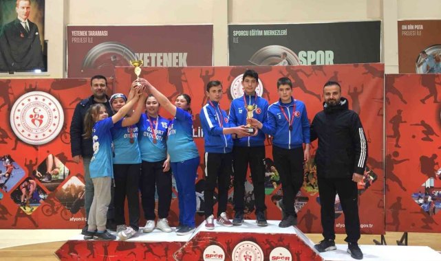 Afyonkarahisar'da bir köy okulunun başarısı