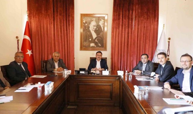 Afyonkarahisar'da TEKNOFEST yarışması için protokol bir araya gedi