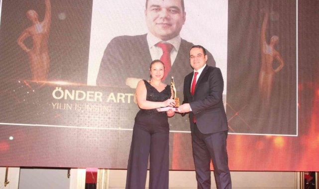 Afyonkarahisar'da uçak parçaları üreten girişimciye "Yılın İşadamı" ödülü