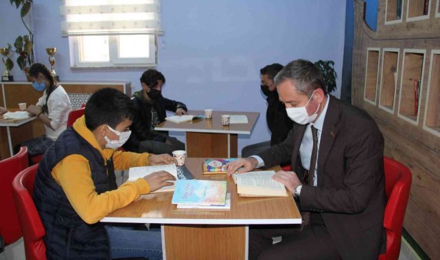 Ağrı&#039;da öğrenciler 5 ayda 1 milyon 232 bin 294 kitap okudu