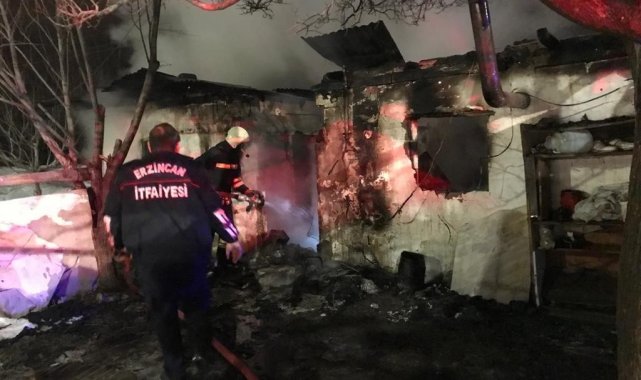 Ahırda çıkan yangında 5 büyükbaş hayvan telef oldu