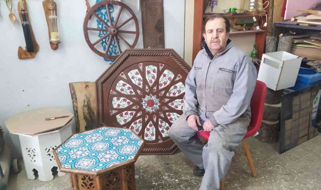 Ahşabı çiniyle buluşturdu