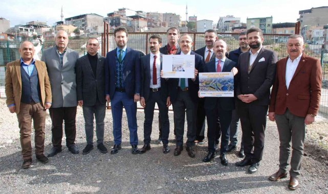 AK Parti İzmir'den bağlantı yolu eleştirisi