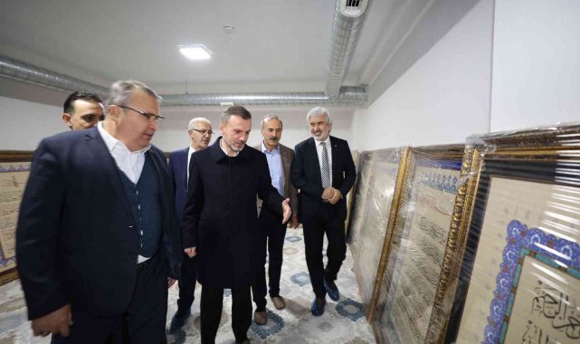 AK Parti'li Kandemir Osmanlı Müzesine hayran kaldı