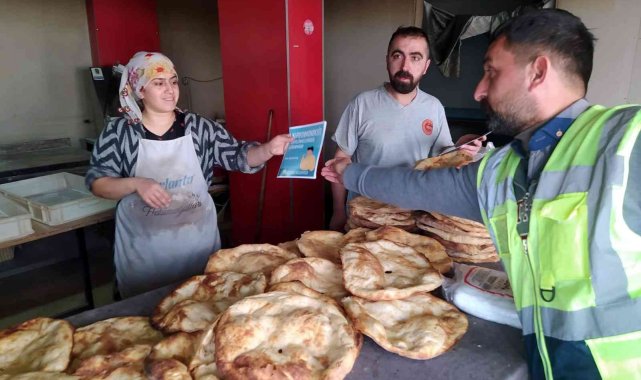 Akdeniz Belediyesi, soba zehirlenmelerine karşı halkı broşürle uyardı