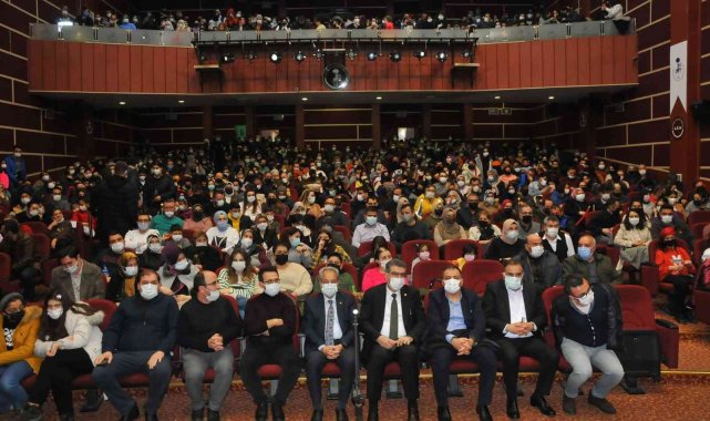 Akşehir'de Süheyl Behzat Uygur Tiyatrosu sahnelendi