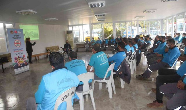 Alanya Belediyesi operatörlerine güvenli sürüş ve zincir takma eğitimi