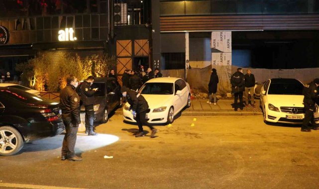 Alkollü eğlence mekanın kapısında 3 kişiyi yaralayan şüpheli tutuklandı