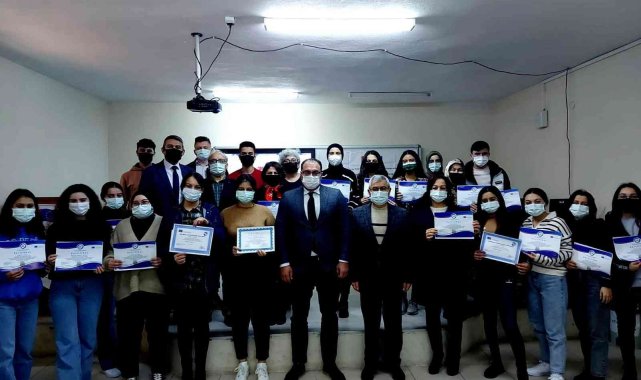 Almanya'da staj yapan Sarıgöllü öğrenciler sertifikalarını aldı