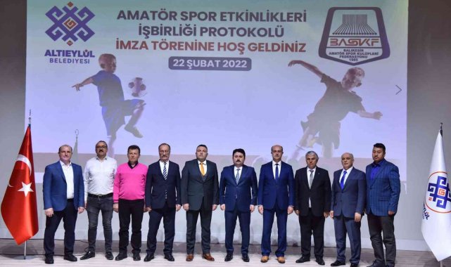 Altıeylül'den çifte protokol