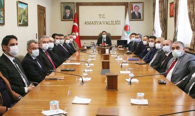 Amasya Valisi Masatlı: "Aşısız gençlerimizin sosyal hareketliliği vaka artışlarına sebep olmakta"