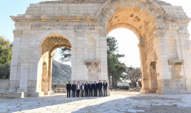 Anavarza&#039;nın tarihinin sanılandan çok daha eski olduğu ortaya çıktı