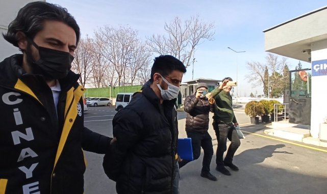 Annesini bıçaklayarak öldüren, kardeşini ağır yaralayan uyuşturucu bağımlısı adliyeye sevk edildi