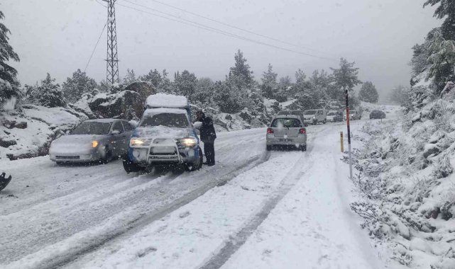 Antalya-Konya karayolu araç trafiğine kapatıldı