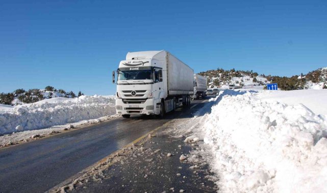 Antalya-Konya karayolu tüm araç trafiğine açıldı