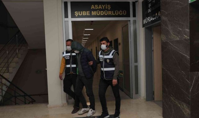 Antalya'da hapis cezası ile aranan 2 şüpheli yakalandı