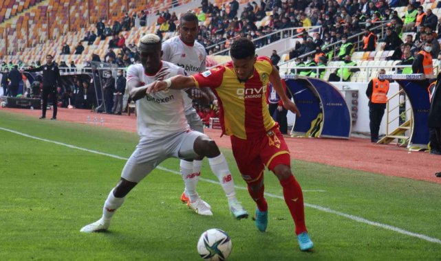 Antalyaspor, 7 haftalık deplasman galibiyeti özlemine son verdi