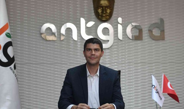 ANTGİAD ve Konyaaltı Belediyesi iş birliği ile tiyatro oyunu