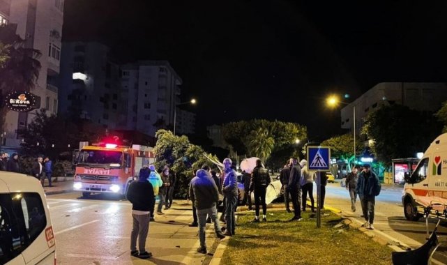 Aracın ağacı biçtiği kazada genç sürücü hayatını kaybetti