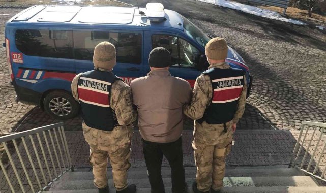Ardahan'da 4 yıl 2 ay hapis cezası bulunan hükümlü yakalandı