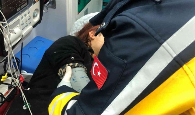 Asansör boşluğuna düşen kadın itfaiye tarafından kurtarıldı