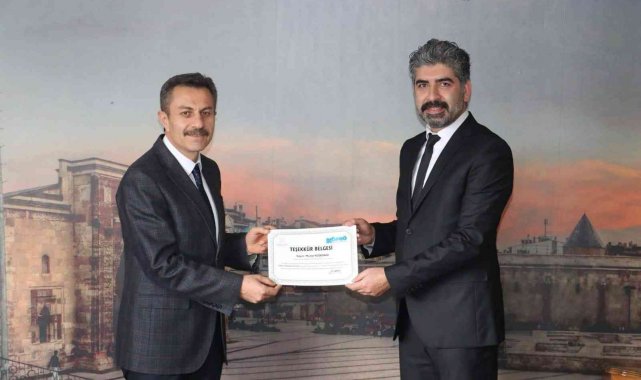 Aslan&#039;dan öğretmenlere teşekkür belgesi