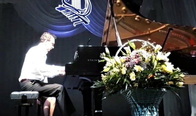 AÜ Öğretim Üyesi Türkiye'yi Rusya'da temsil etti