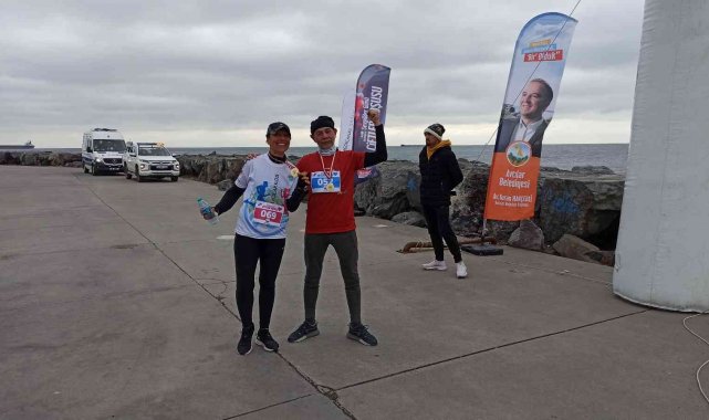 Avcılar'da 14 Şubat'a özel "Çiftler Koşusu" düzenlendi