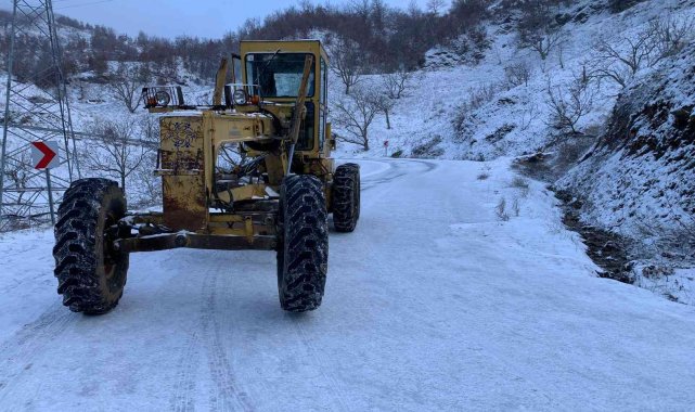 Aydın Büyükşehir'in karla mücadele çalışmalarını sürdürüyor